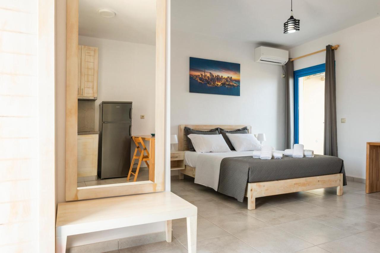 Blue Horizon Himare